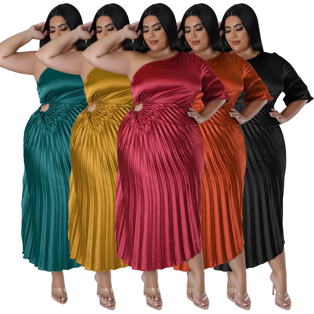 Fashionable And Sexy Off-the-shoulder Drawstring Pleated Dress