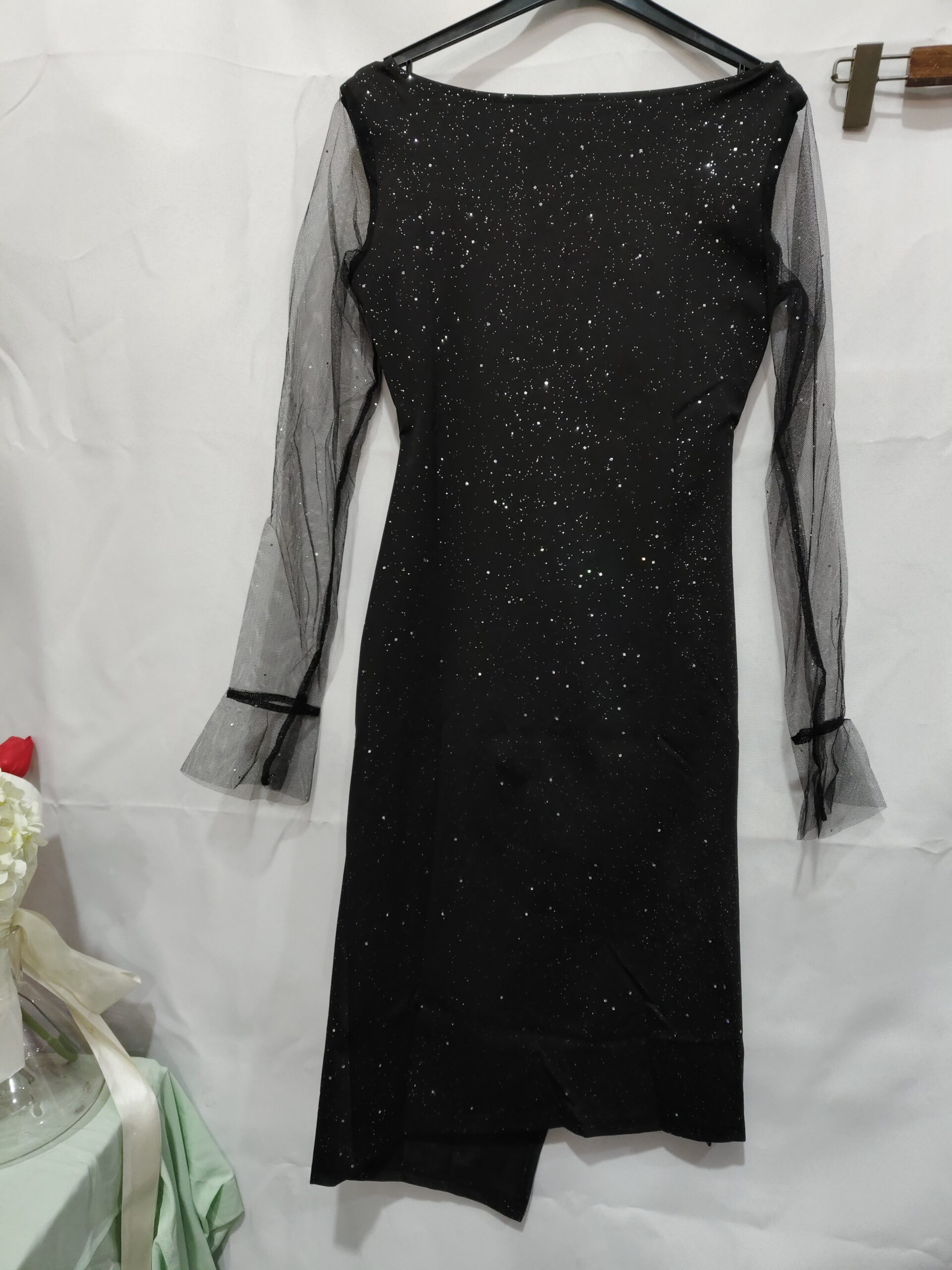 Hot-stone-embellished V-neck Sheath Mesh Dress For Women – Image 4