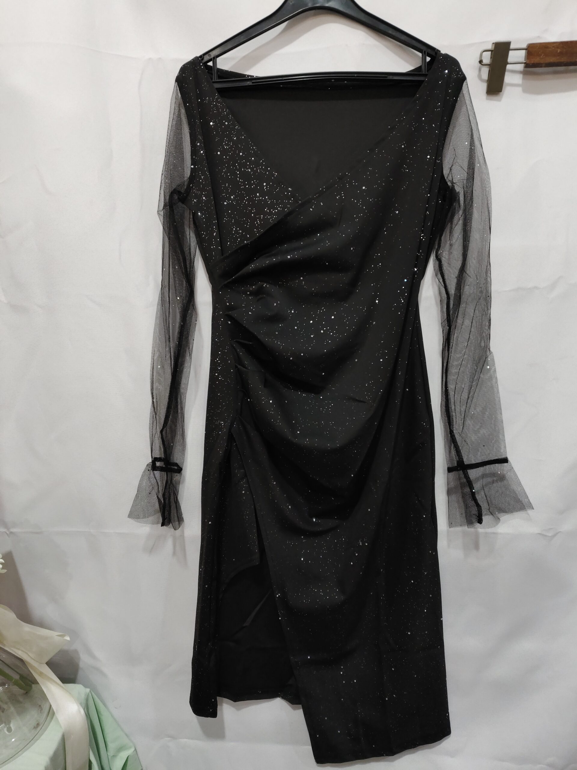 Hot-stone-embellished V-neck Sheath Mesh Dress For Women – Image 9