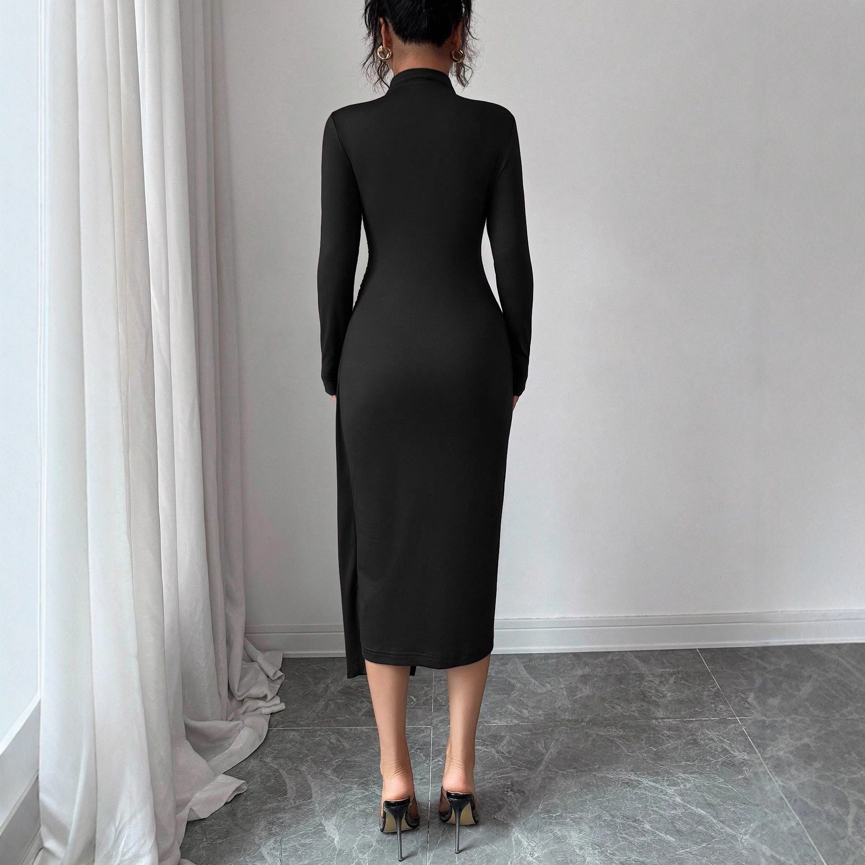 Small Stand-up Collar Knit Solid-color Dress With Metal Buttons – Image 3