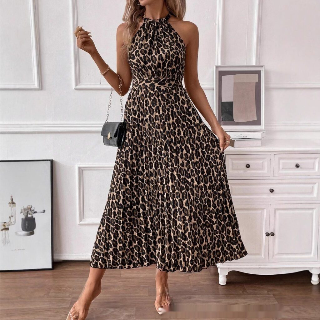 Women's Fashionable And Sexy V-neck Dress