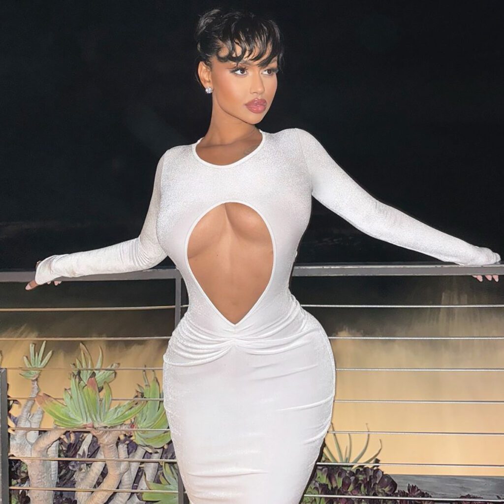 Hollow-out Slim-fit Long-sleeve Dress