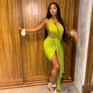 Women’s Solid-color Split-design Pleated Sheath Dress With Halter Neck