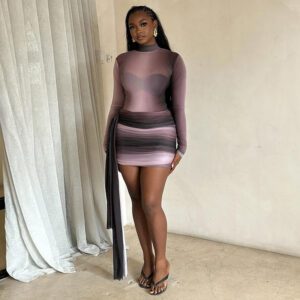 Color-blocked Long-sleeved Figure-hugging Skirt For Niche Fashion Enthusiasts