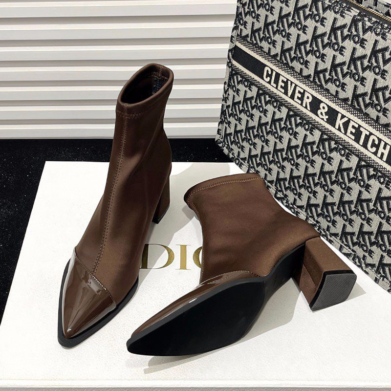 Womens Plus-Size Pointed-Toe Ankle Boots – Image 2