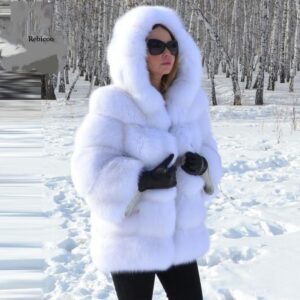 Women’s Fur Coat Is Popular In Europe And America