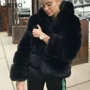Women’s Fur Coat Is Popular In Europe And America