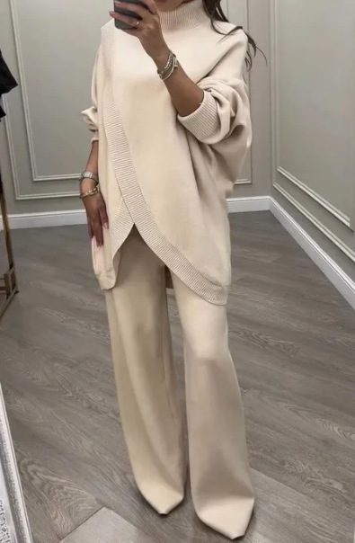 V-neck Single-breasted Slim-fit Knitwear Two-piece Set - Image 9