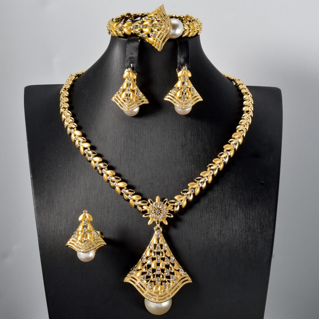 Jewelry 18k Gold-Plated Leaf Necklace