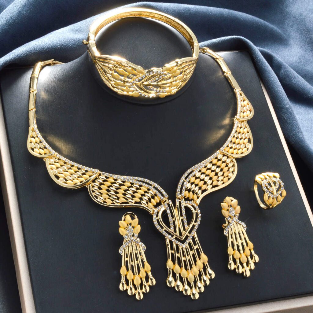 New European And American-style Exaggerated Jewelry